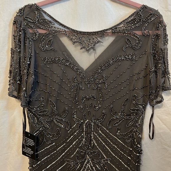 NWT Stunning Beaded Pisarro Nights Gown - Picture 4 of 9